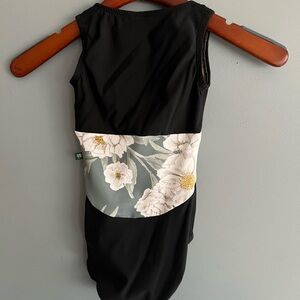 Lucky Leo floral pattern leotard